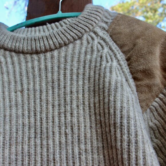 Heavy wool Woolyback sweater for men from England - Picture 3 of 7